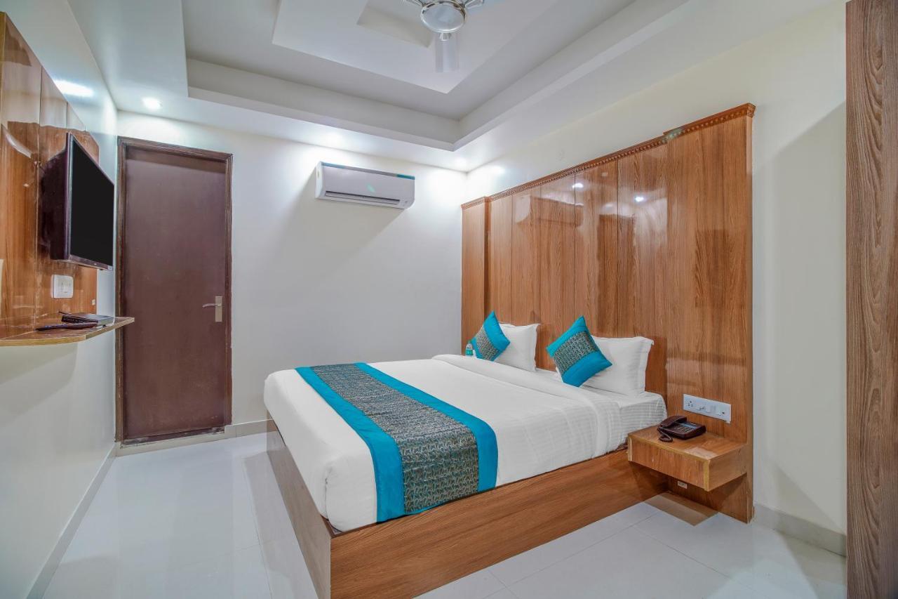 Hotel Classic Plaza At Delhi Airport New Delhi Extérieur photo