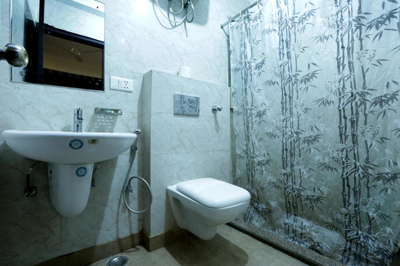 Hotel Classic Plaza At Delhi Airport New Delhi Extérieur photo