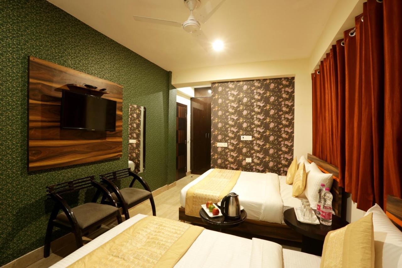 Hotel Classic Plaza At Delhi Airport New Delhi Extérieur photo