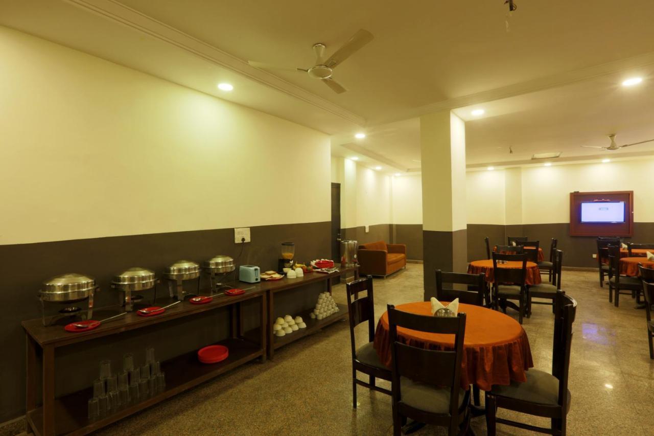 Hotel Classic Plaza At Delhi Airport New Delhi Extérieur photo
